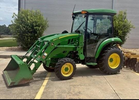 2023 John Deere 3046R Equipment Image0