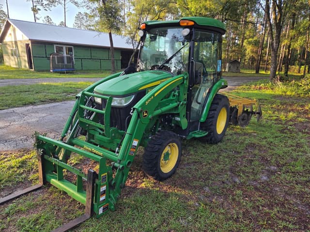 Image of John Deere 3046R equipment image 1