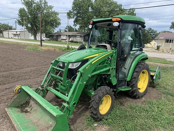 Image of John Deere 3046R Primary image