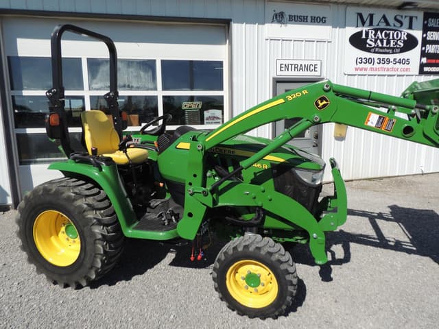 Image of John Deere 3046R equipment image 2
