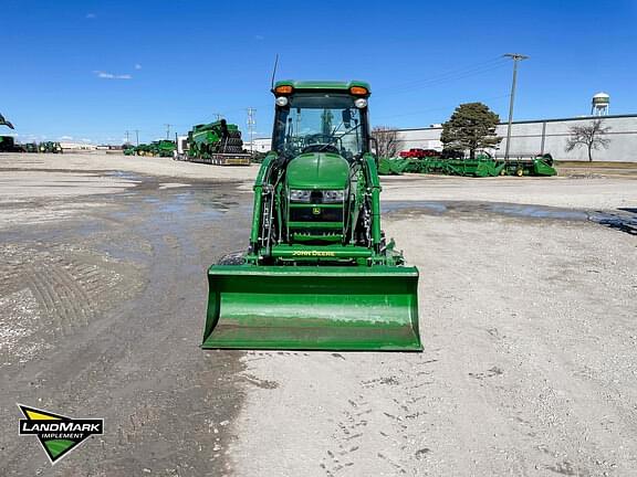 Image of John Deere 3046R equipment image 1