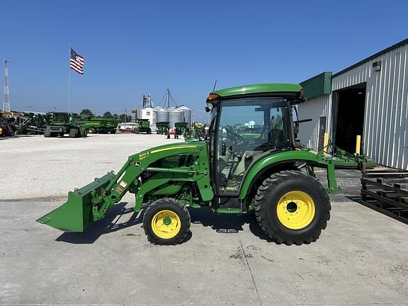 Image of John Deere 3046R equipment image 1