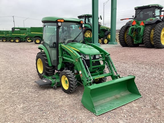 Image of John Deere 3046R equipment image 2