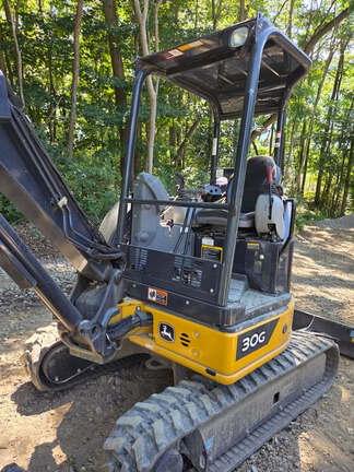 Image of John Deere 30G equipment image 1