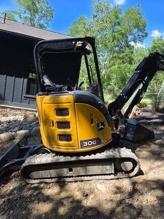 Image of John Deere 30G equipment image 2