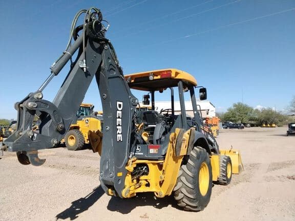 Image of John Deere 310G equipment image 4