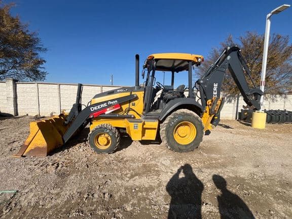 Image of John Deere 310P equipment image 1