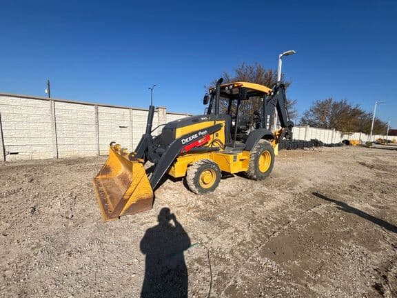 Image of John Deere 310P Primary image