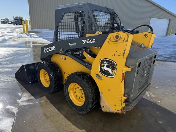 Image of John Deere 316GR equipment image 4