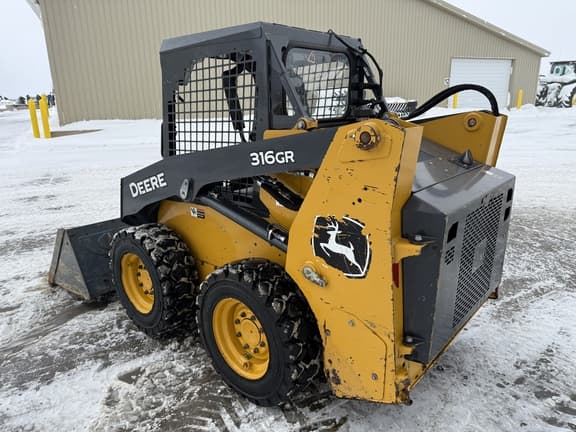Image of John Deere 316GR equipment image 4