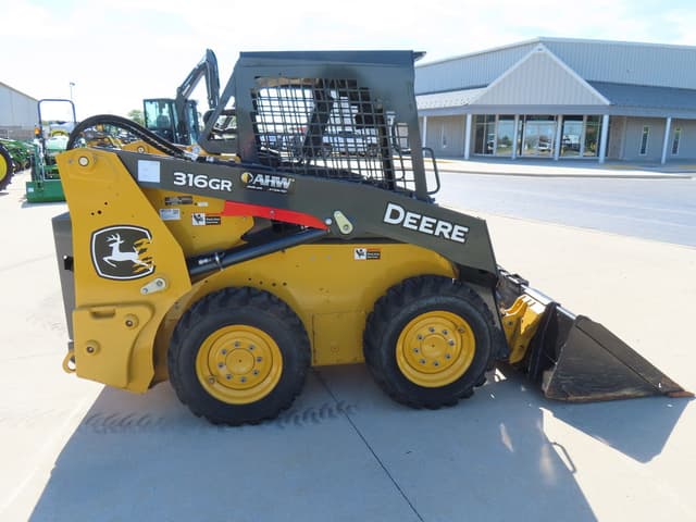 Image of John Deere 316GR equipment image 2