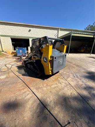 Image of John Deere 317G Primary image