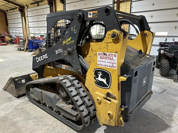 Image of John Deere 317G equipment image 4
