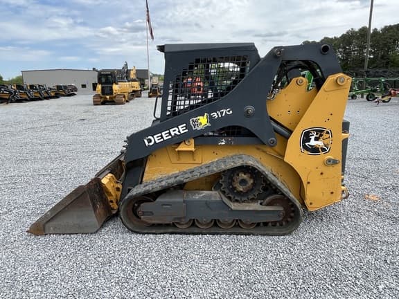 Image of John Deere 317G equipment image 1