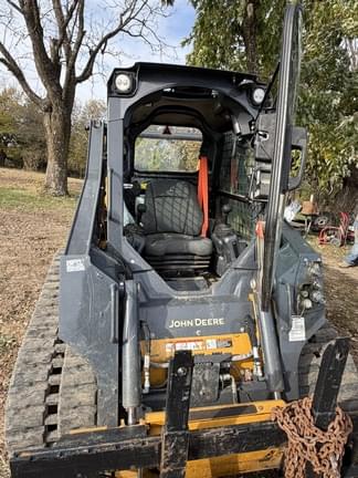 Image of John Deere 317G equipment image 4