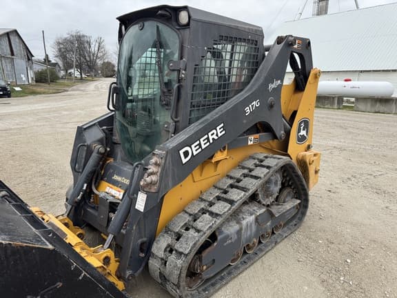 Image of John Deere 317G equipment image 2