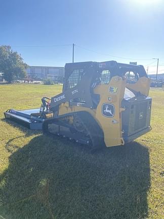 Image of John Deere 317G equipment image 2