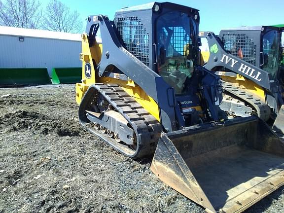 Image of John Deere 317G equipment image 2