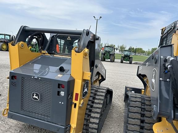 Image of John Deere 317G equipment image 2