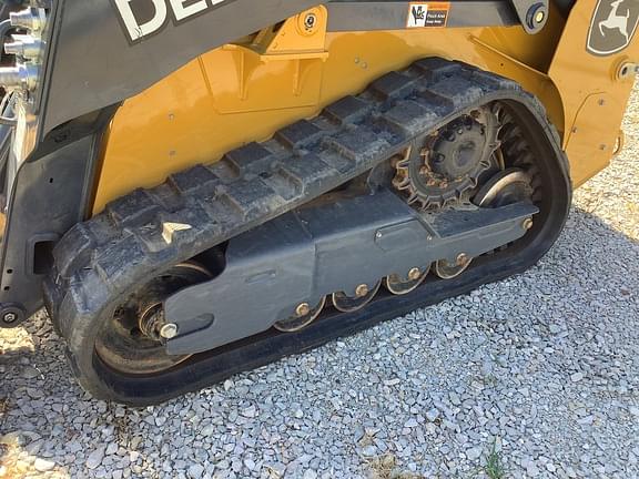 Image of John Deere 317G equipment image 3