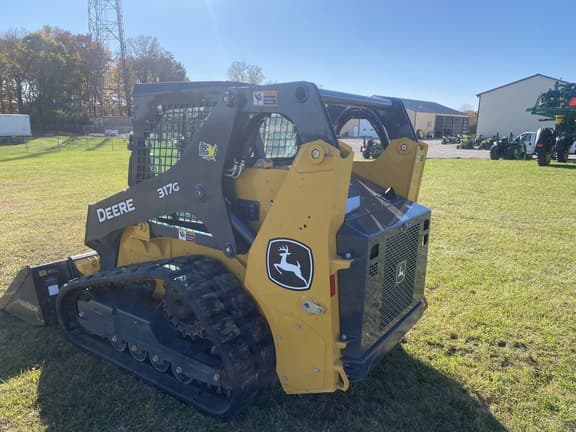 Image of John Deere 317G equipment image 1