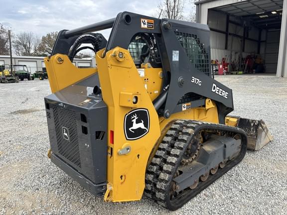 Image of John Deere 317G equipment image 3