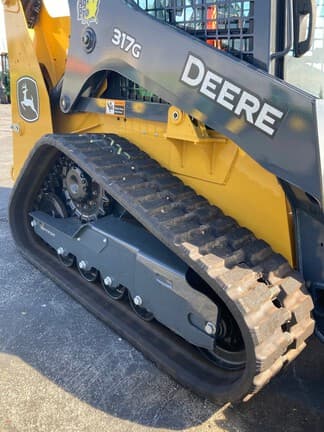 Image of John Deere 317G equipment image 3