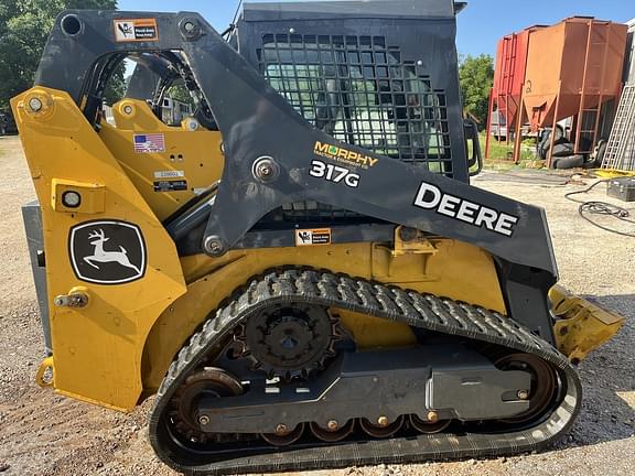 Image of John Deere 317G equipment image 4