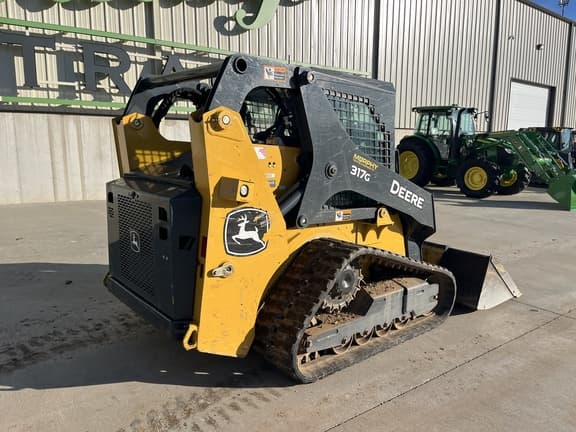Image of John Deere 317G equipment image 4