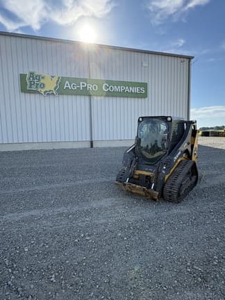 Image of John Deere 317G equipment image 2