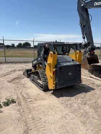 Image of John Deere 317G equipment image 2