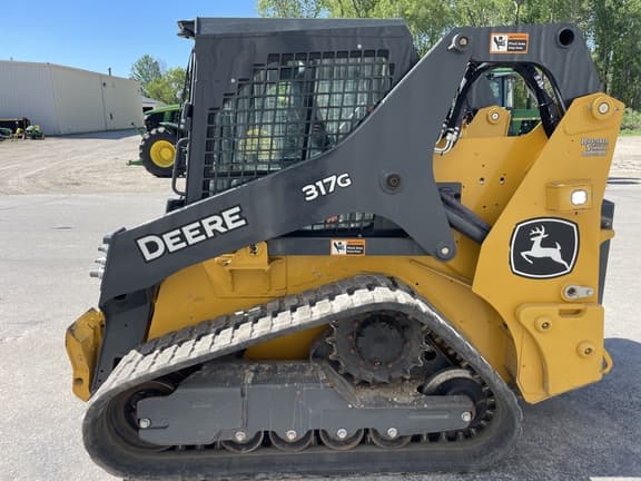 Image of John Deere 317G equipment image 1