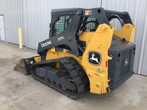 Image of John Deere 317G equipment image 4