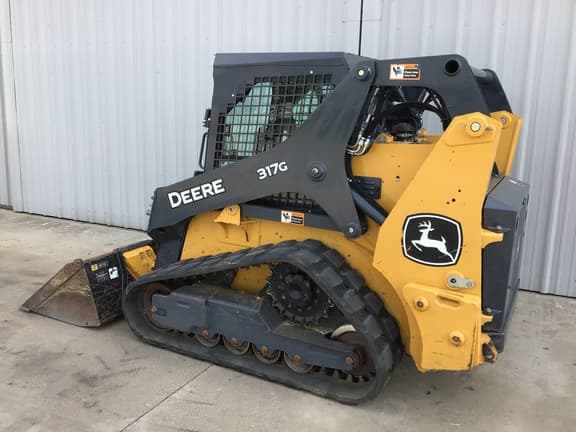 Image of John Deere 317G equipment image 3