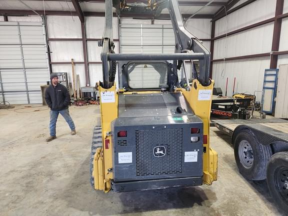 Image of John Deere 317G equipment image 3