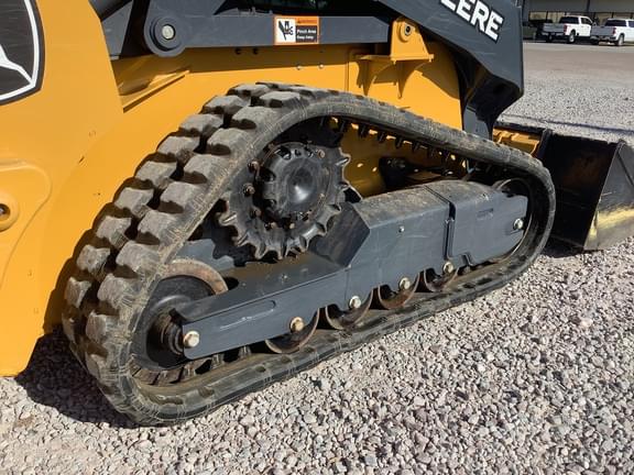 Image of John Deere 317G equipment image 4