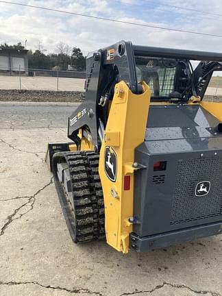 Image of John Deere 317G equipment image 2