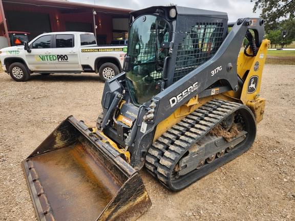 Image of John Deere 317G equipment image 2