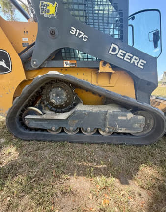 Image of John Deere 317G equipment image 1