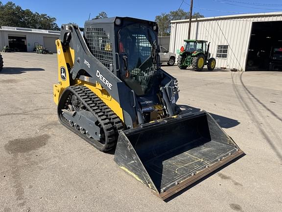 Image of John Deere 317G equipment image 4