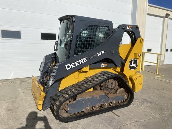 Image of John Deere 317G equipment image 1