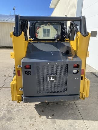 Image of John Deere 317G equipment image 3