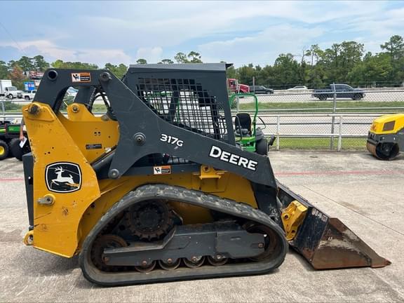 Image of John Deere 317G equipment image 2