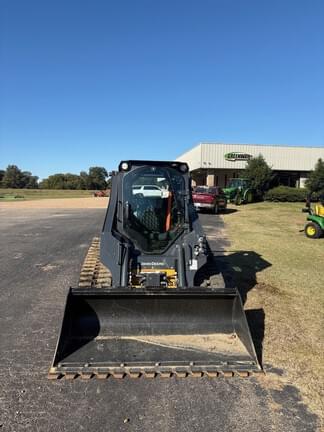 Image of John Deere 317G equipment image 3
