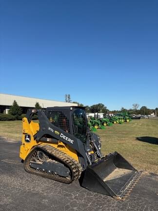 Image of John Deere 317G equipment image 4