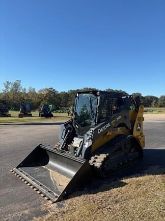 Image of John Deere 317G equipment image 2