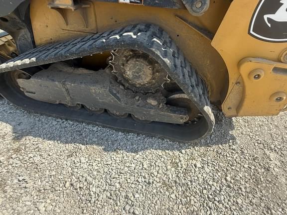 Image of John Deere 317G equipment image 4