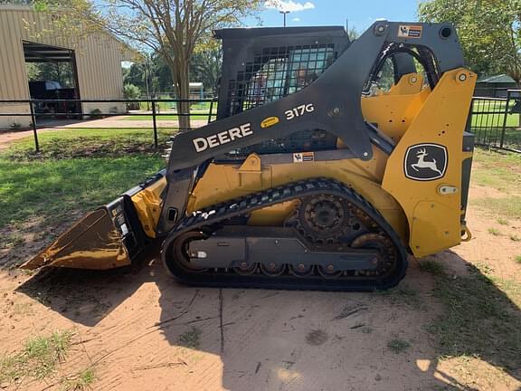 Image of John Deere 317G equipment image 3