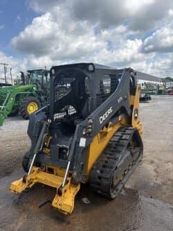 Image of John Deere 317G equipment image 2