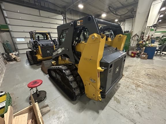 Image of John Deere 317G equipment image 3